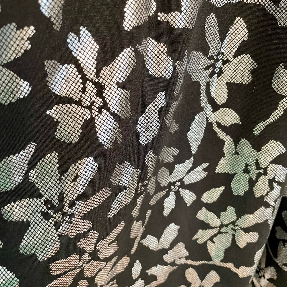 Gorgeous XS Black & Silver Floral LuLaRoe Elegant Carly Swing Dress Fits 2 to 8 - Picture 10 of 11